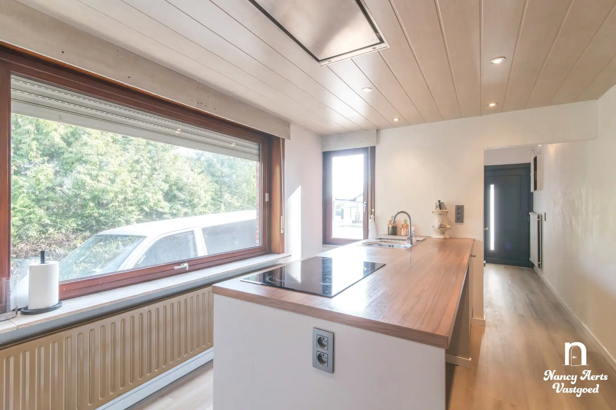 Gerenoveerde gezinswoning met ruimte voor eigen invulling foto 9