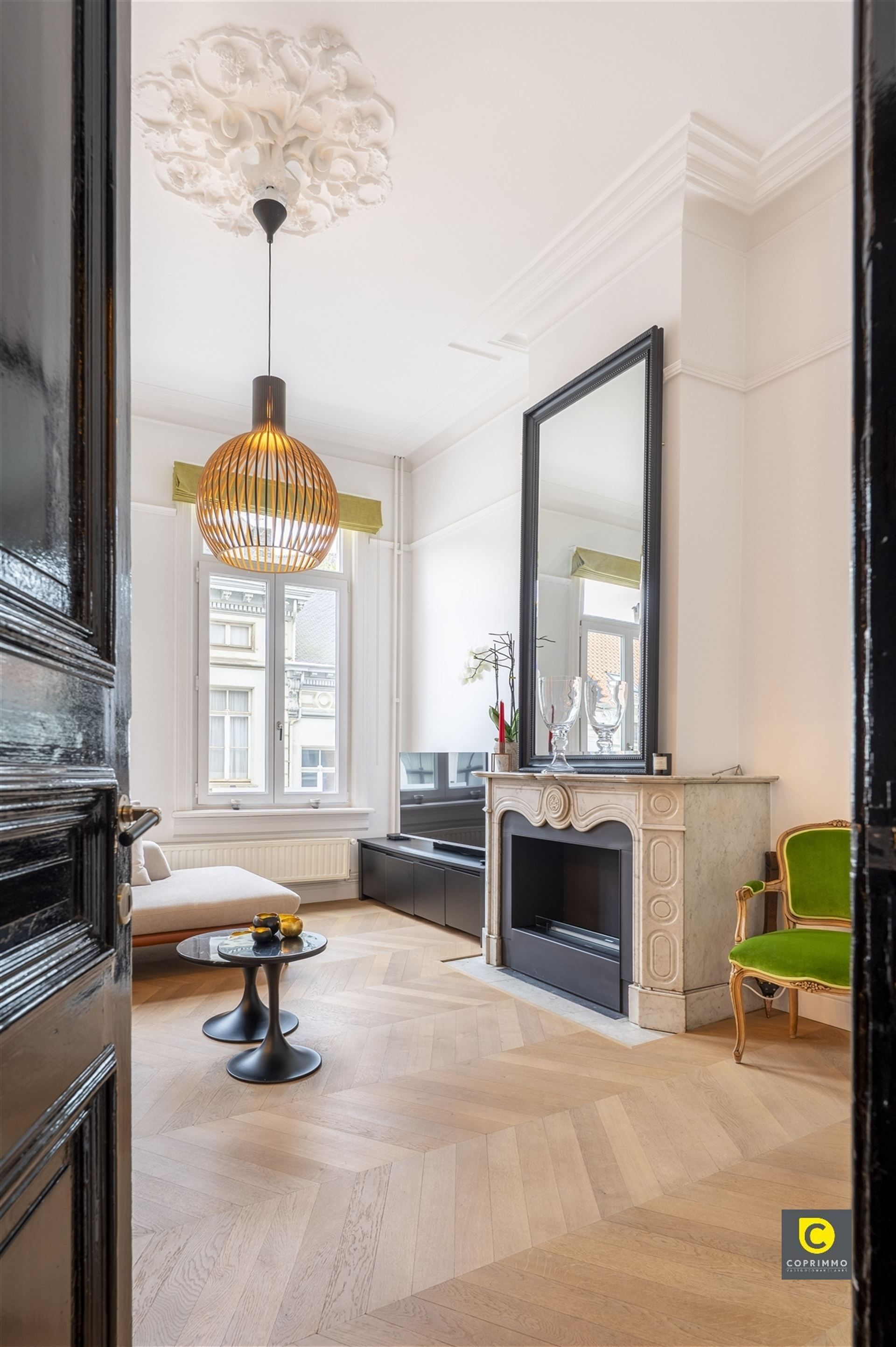 Unieke meesterwoning met garage foto 8