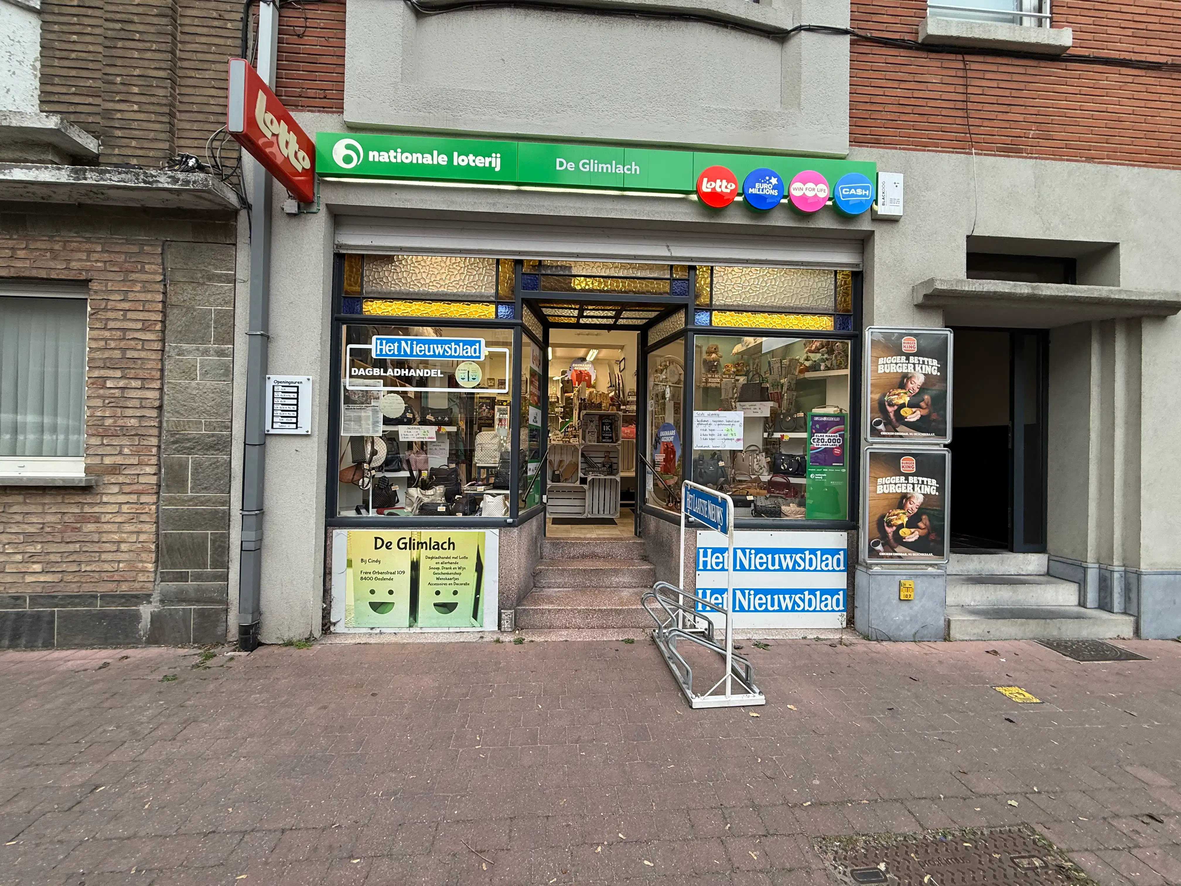 Krantenzaak 50m² foto {{pictureIndex}}