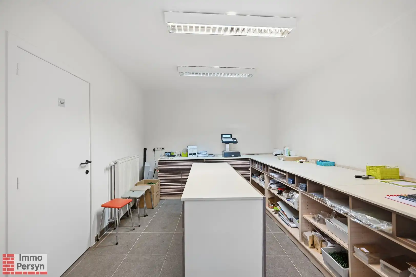 Zorgeloze investering op toplocatie: Gerenoveerd handelspand (Leonidas) in hartje Scherpenheuvel foto 7