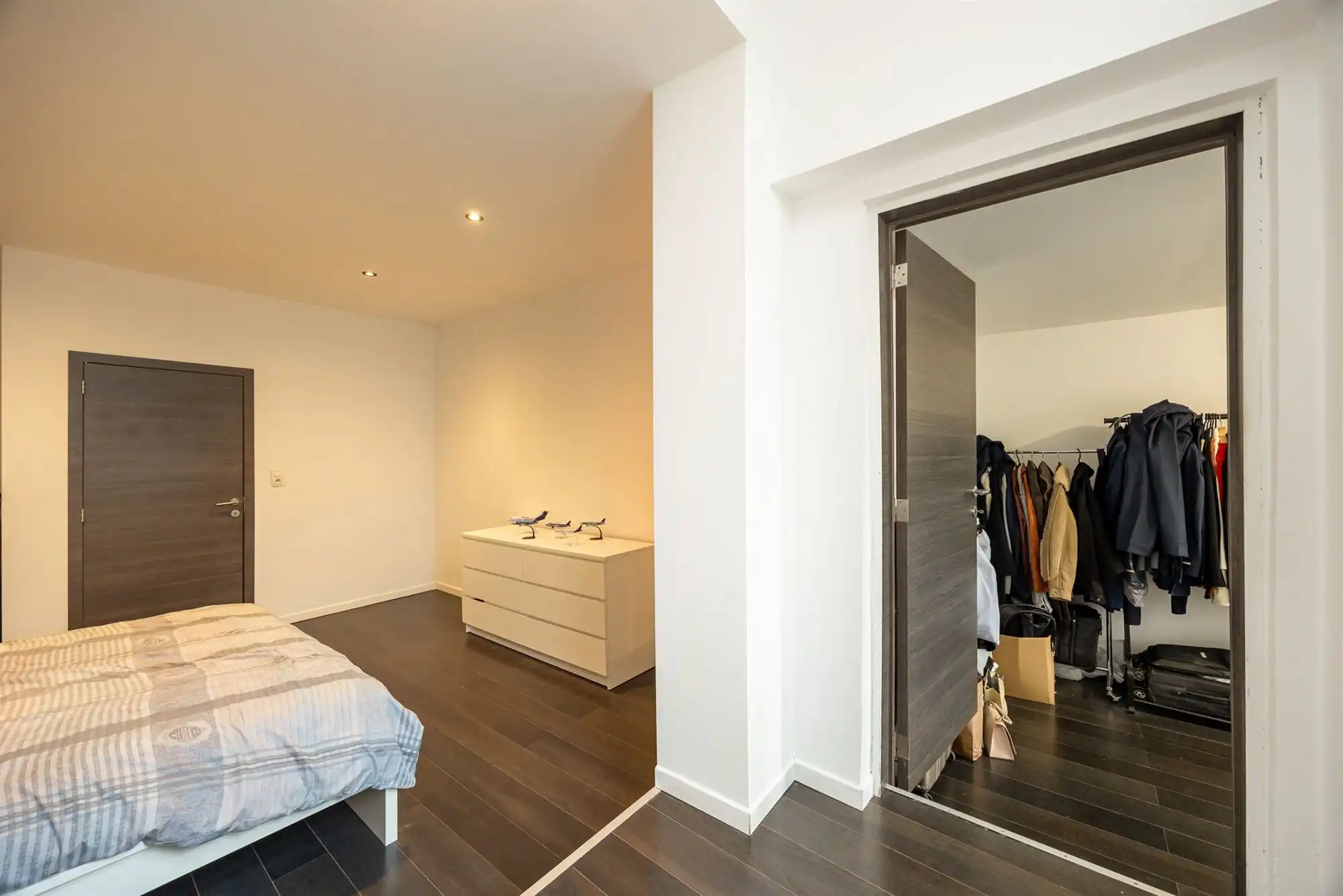 Instapklaar en lichtrijk appartement op TOPlocatie foto 16