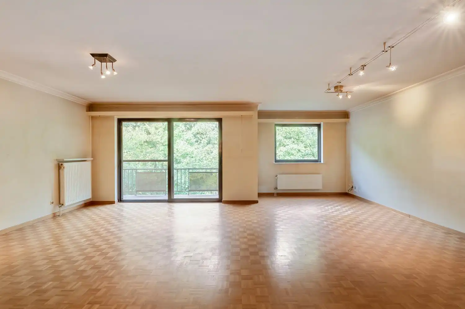 Ruim en lichtrijk appartement (ca. 145 m²) met uitzicht op de stadsvesten van Lier. foto 12