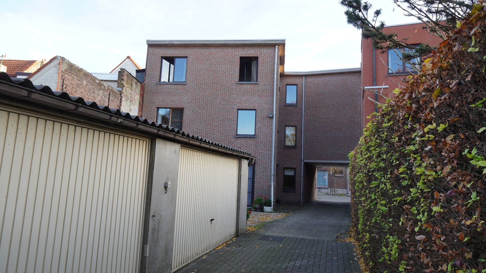 Gelijkvloers appartement met terras en garage te Lokeren foto 9