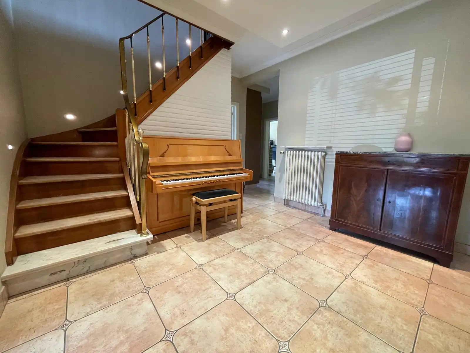 Grote woning met 5 slaapkamers in Dentergem foto 2