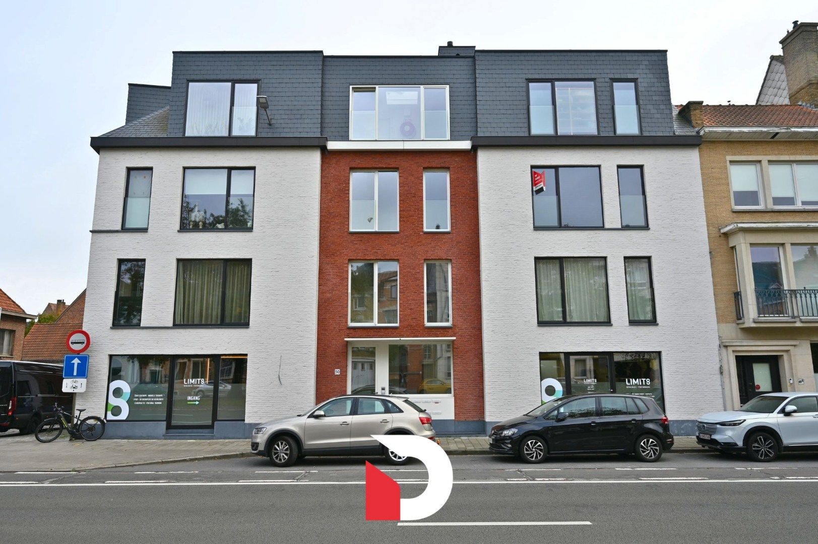 Instapklaar appartement met 2 slk label A en ruim terras centrum Brugge foto 20