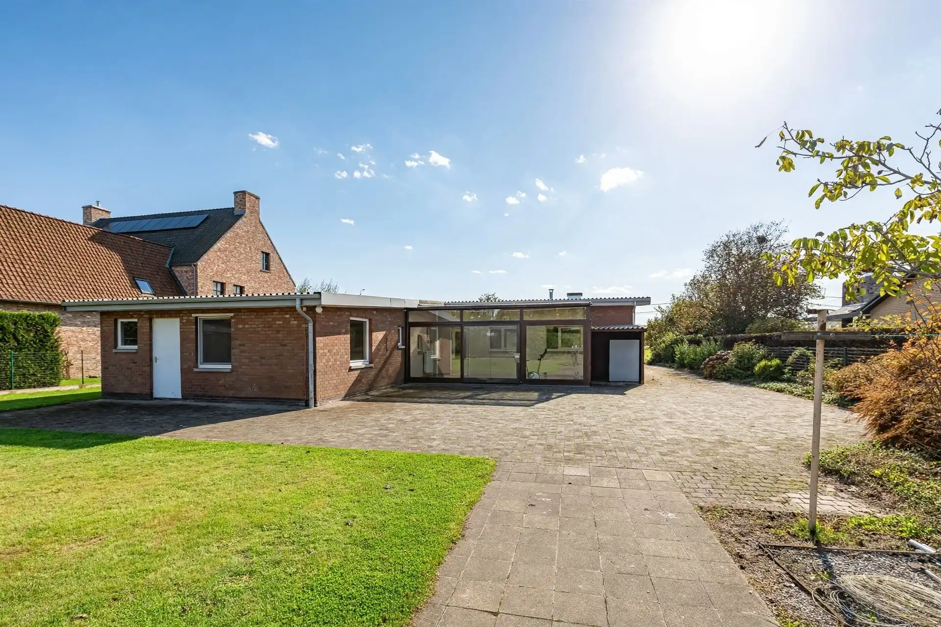 Uitstekend gelegen bungalow op uitzonderlijk perceel foto 29