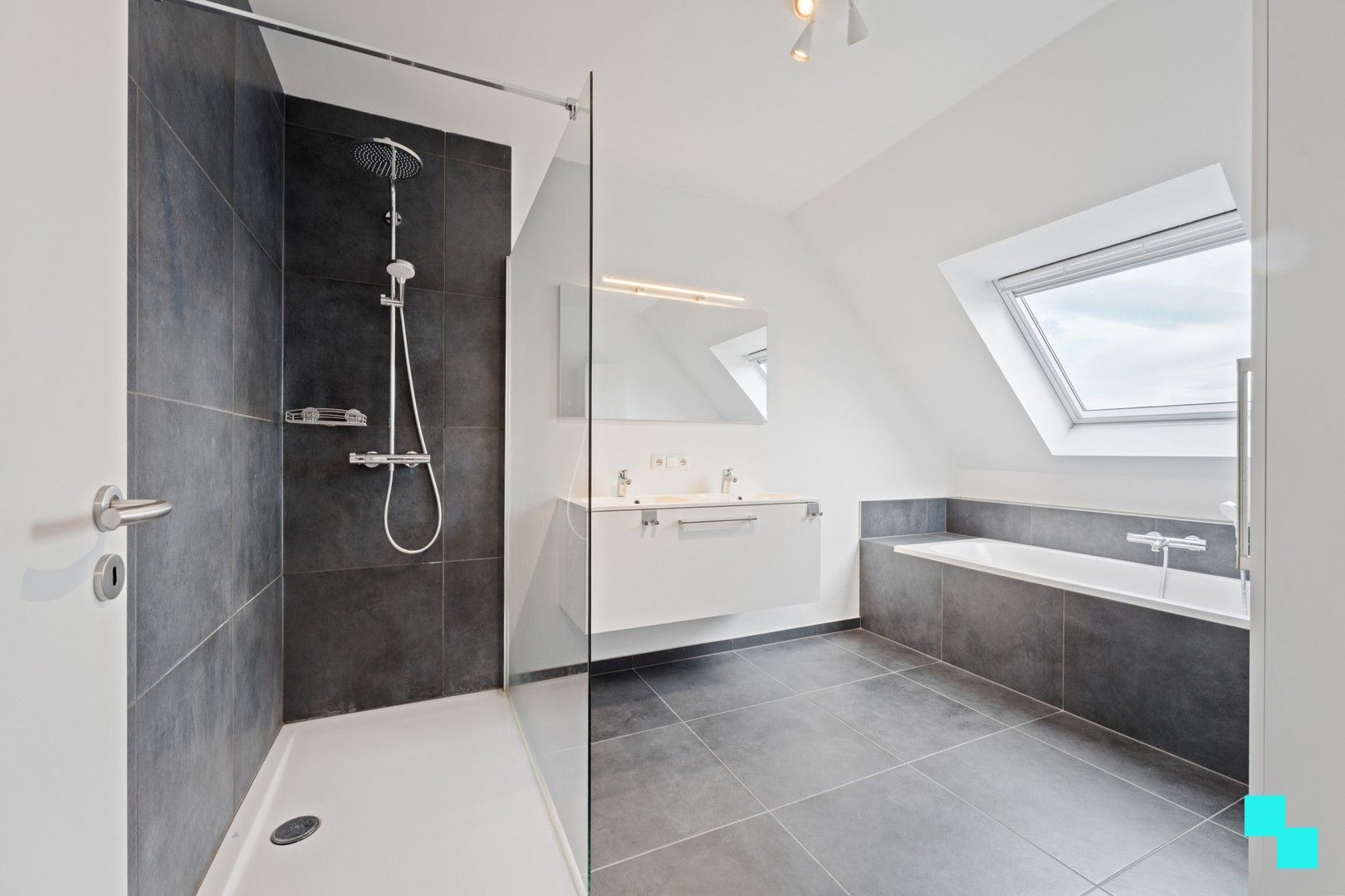 Hoogwaardig afgewerkte BEN woning in leuke woonwijk - Roeselare foto 16