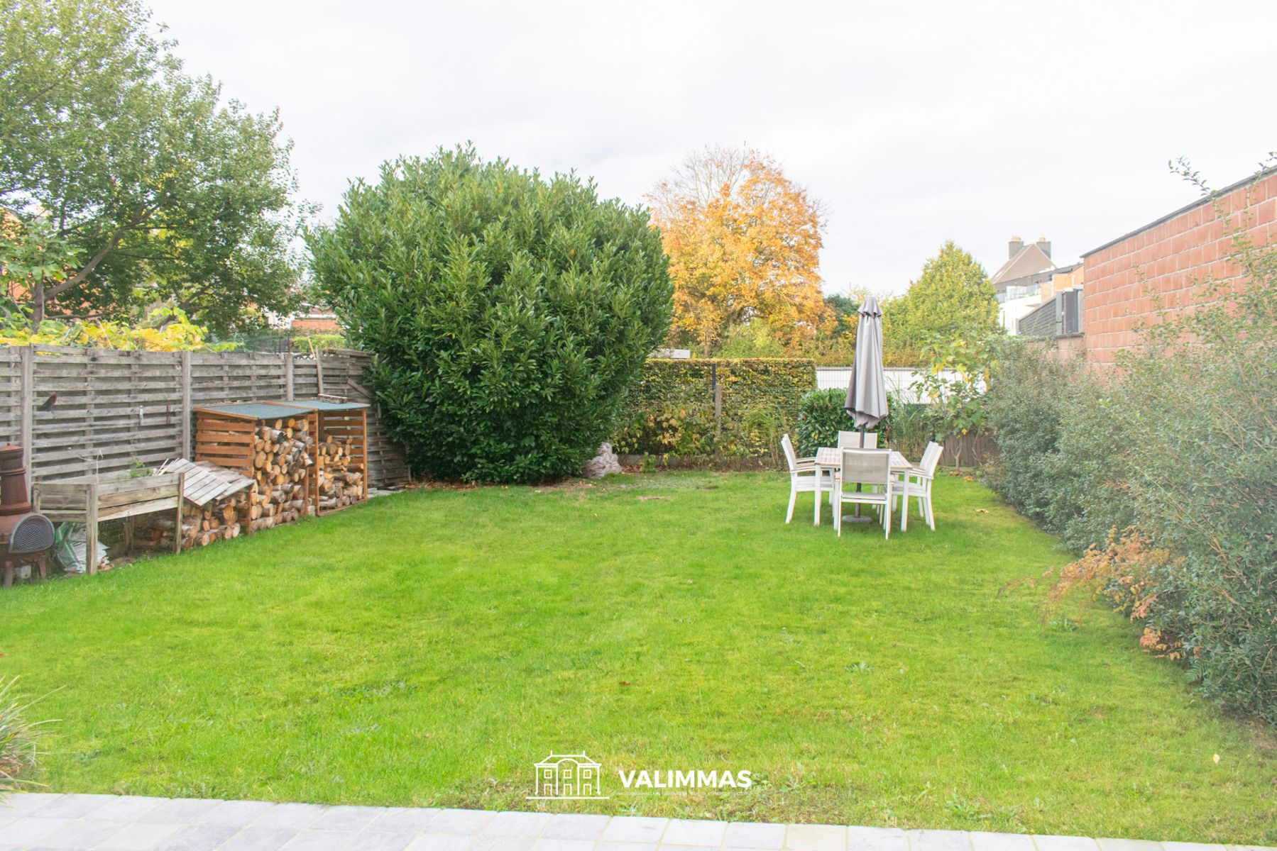 Welgelegen gelijkvloersappartement met groot terras en tuin foto 8