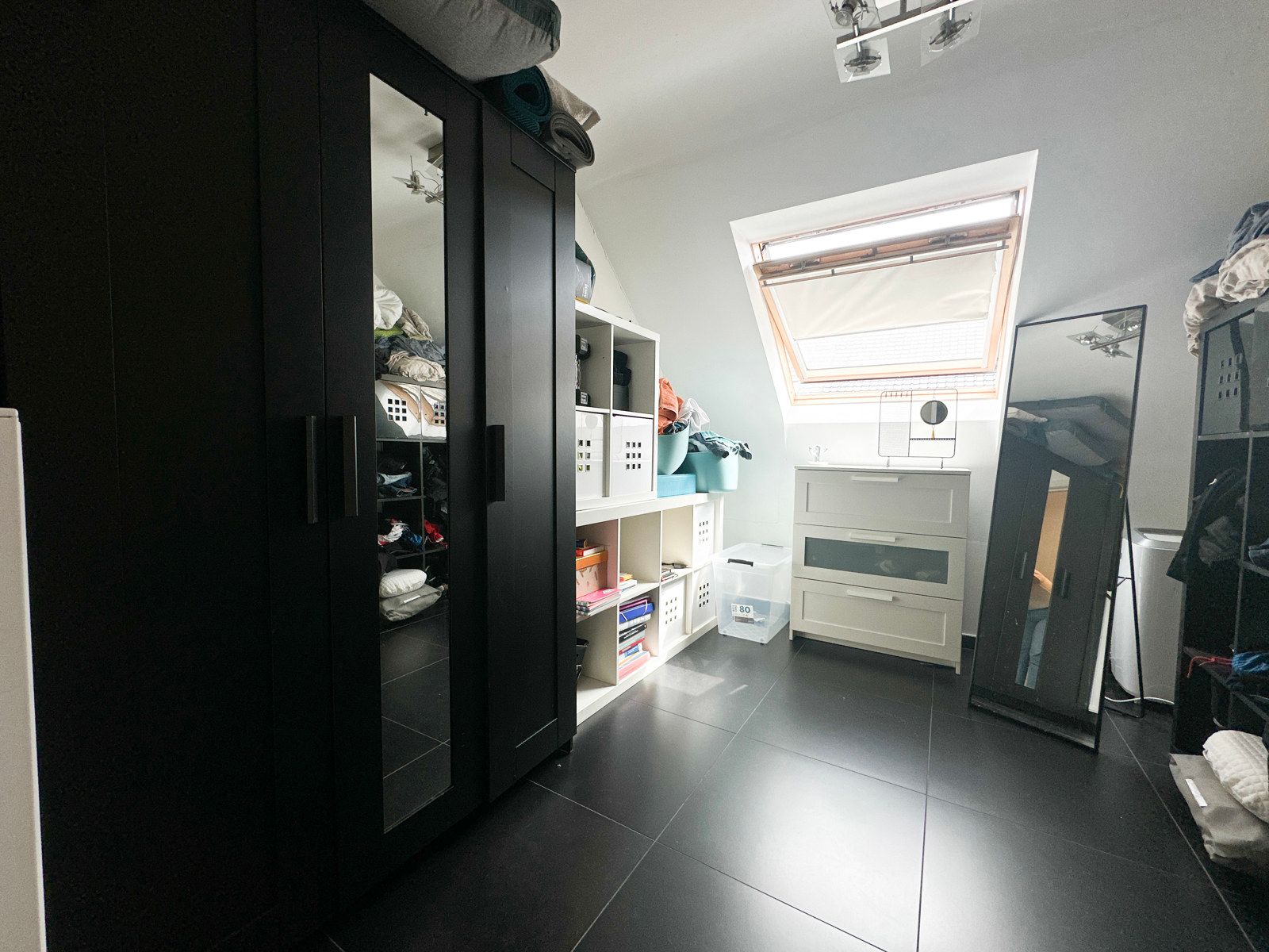 Ruim 3-slaapkamer duplex appartement met groot terras! foto 9