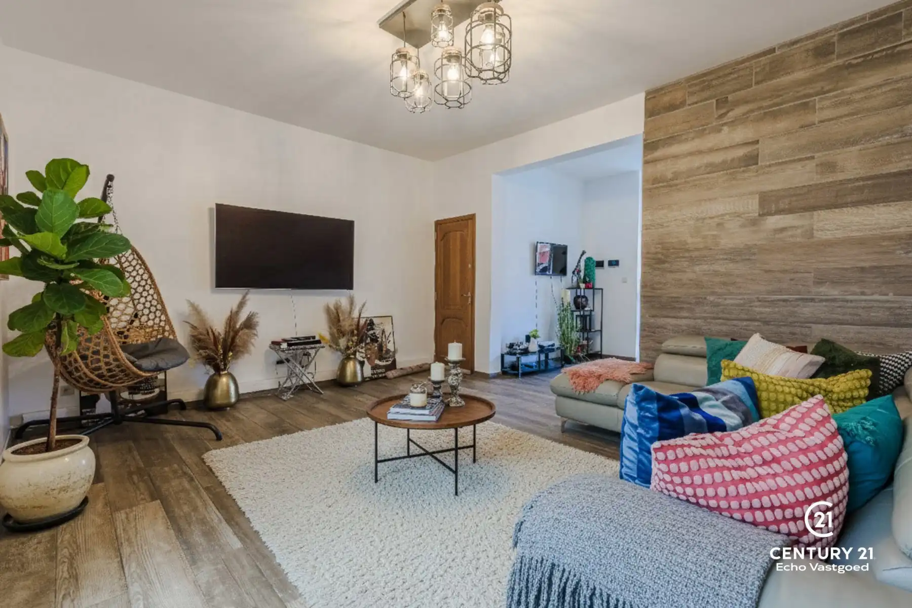 Ruime, gerenoveerde woning met 4 slpk en stadstuin foto 33