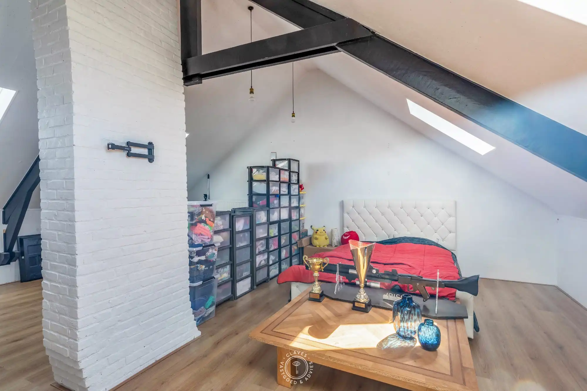 Toffe woning met vier slaapkamers en een prachtig uitzicht foto 16