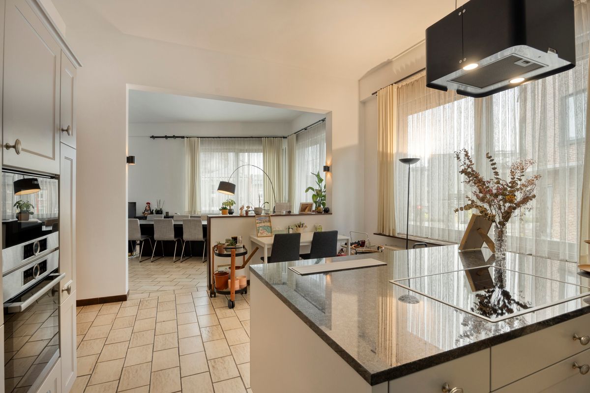 Charmant en ruim appartement met stadstuin foto 11