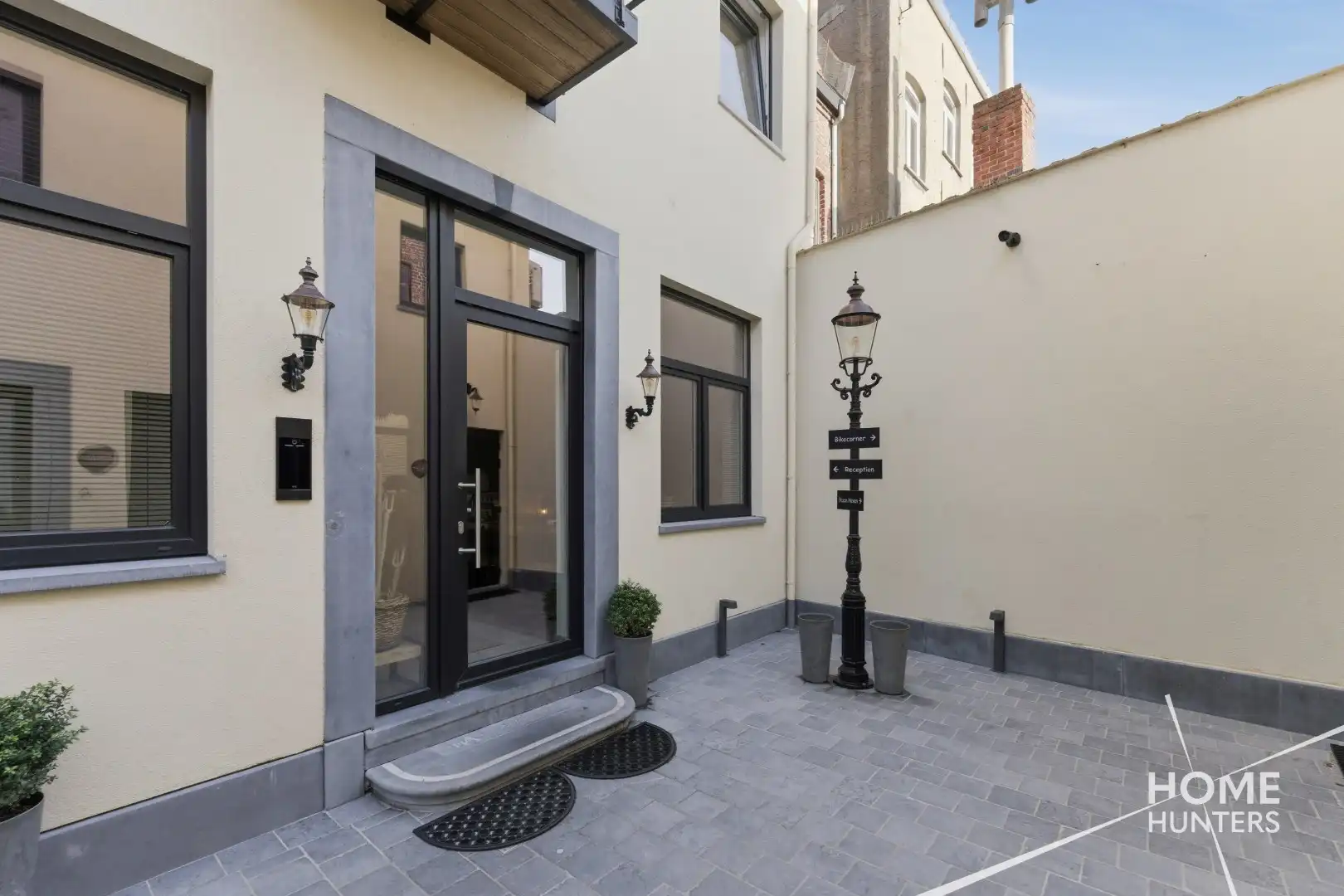 Topinvestering in vakantievastgoed – 6 volledig uitgeruste vakantie-appartementen in historisch centrum Ieper foto 5