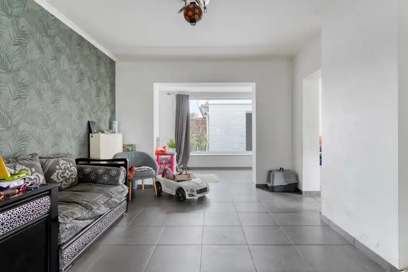 🏡Ruime woning met kantoorgebouw TE KOOP in hartje Wielsbeke – Marktstraat! foto 4