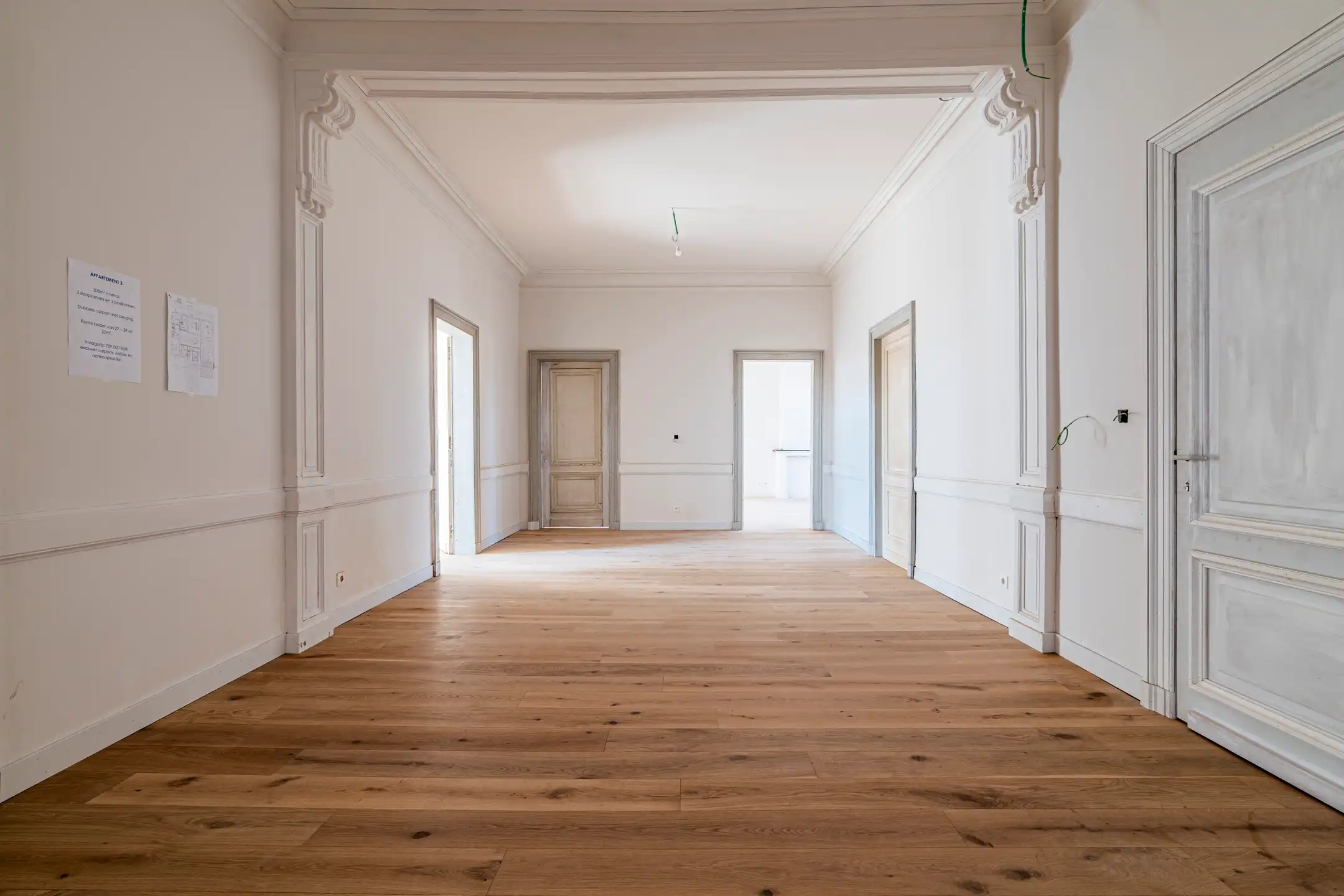 Appartement van 208m² + terras in uniek en historisch kader foto 3
