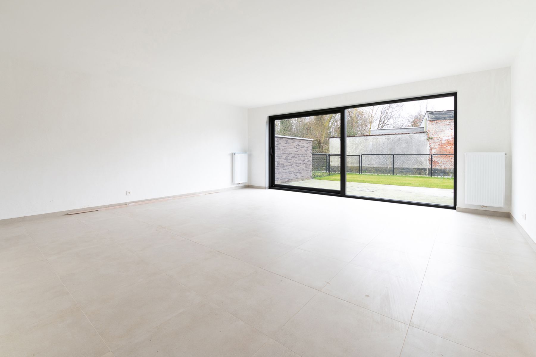 Goed afgewerkte nieuwbouwwoning foto 8