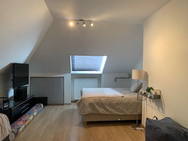 Instapklaar duplexappartement te Aalst foto 18