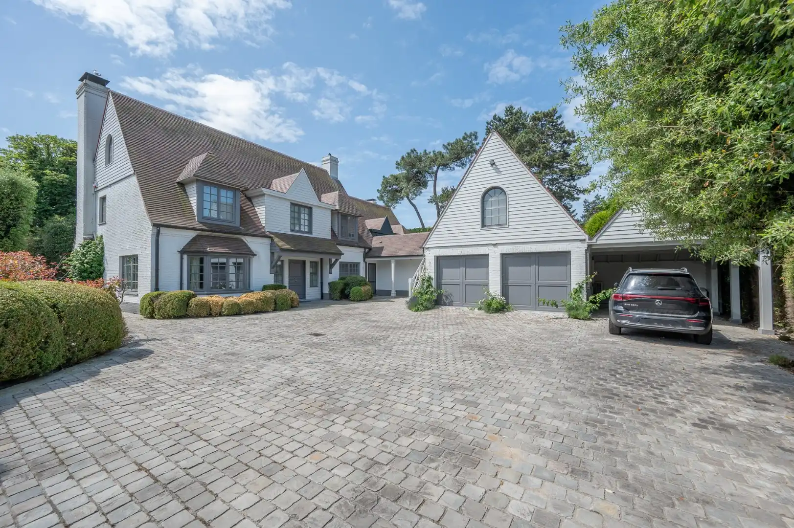 Ruime en stijlvolle villa met optimale privacy op een topligging in het Zoute foto 10