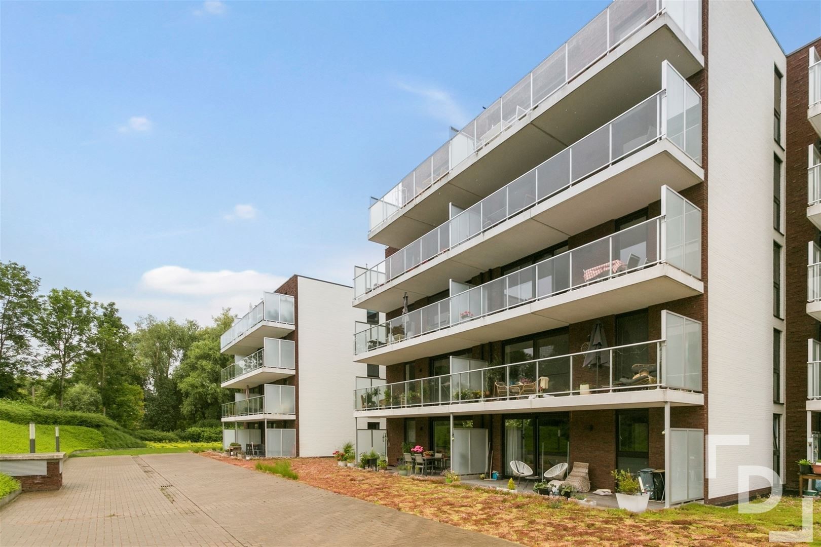 Prachtig afgewerkt penthouse langs de Westkaai met garage foto 7