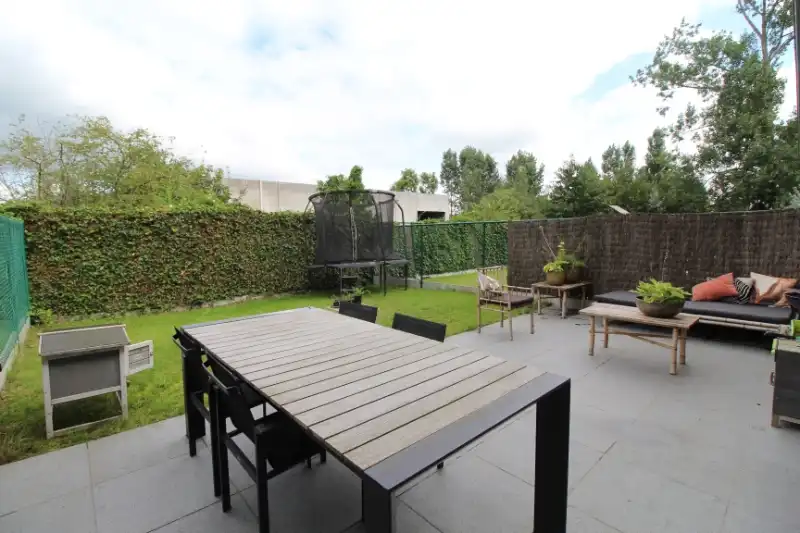 Energiezuinige woning op boogscheut van het centrum van Roeselare foto 3