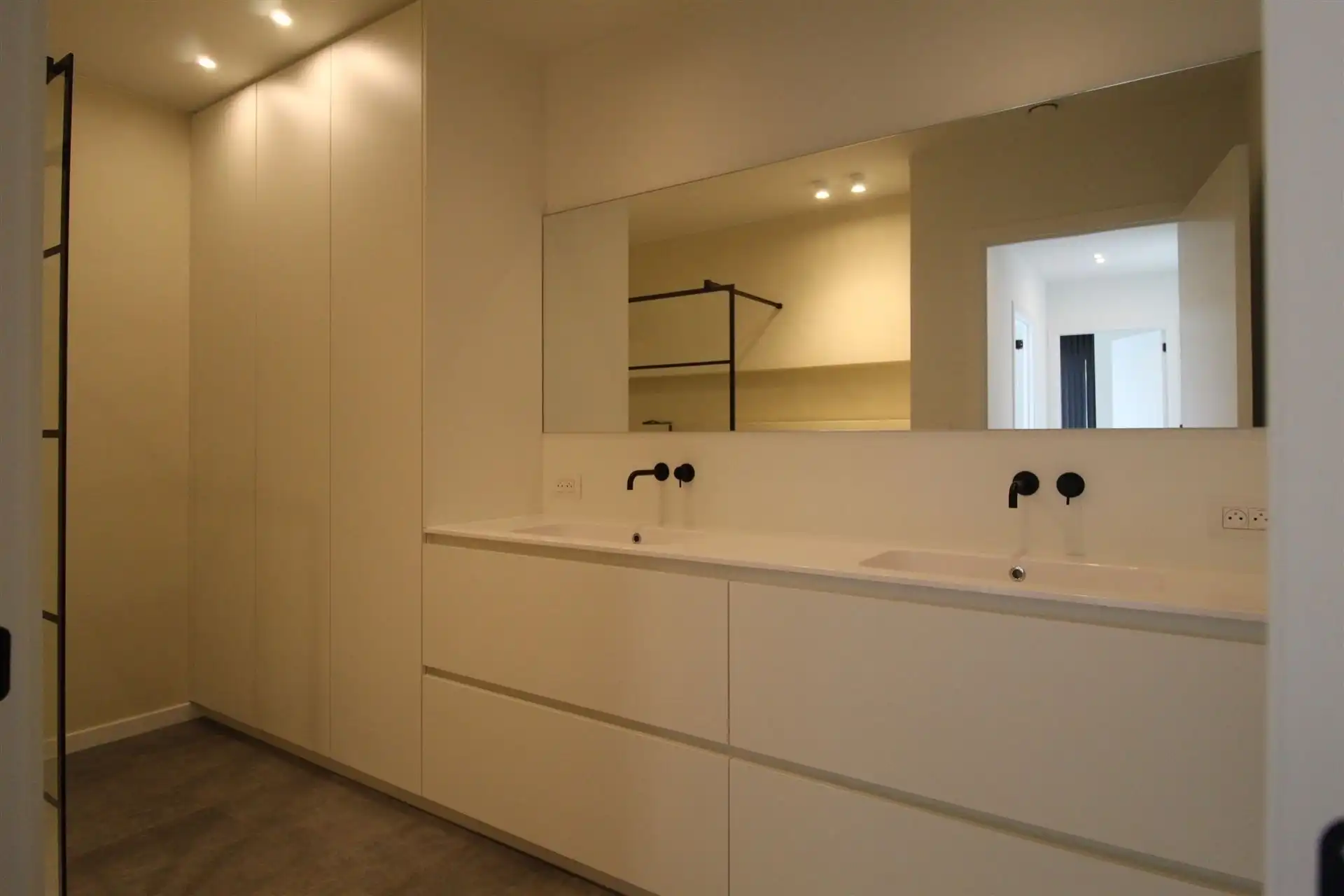 Modern en luxueus penthouse op toplocatie met een adembenemend uitzicht op de mijnschachten van Connecterra!  foto 9