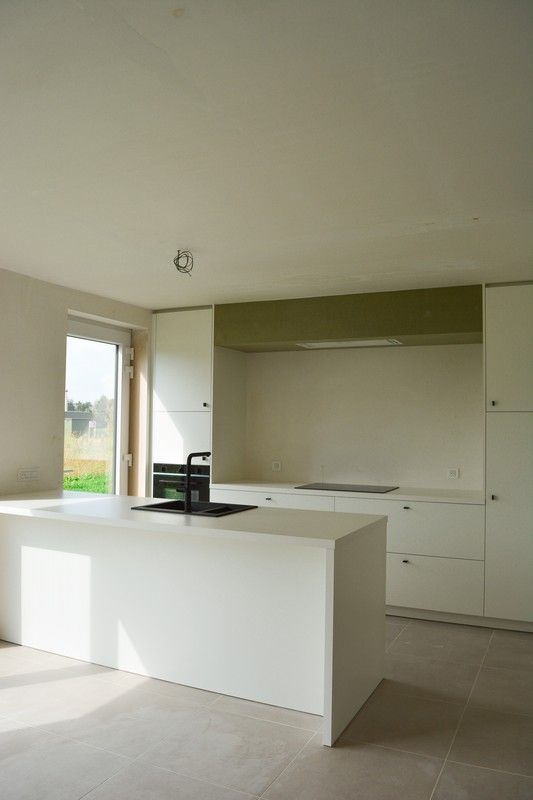 Instapklare nieuwbouwwoning met zonnige tuin te Roeselare foto 5