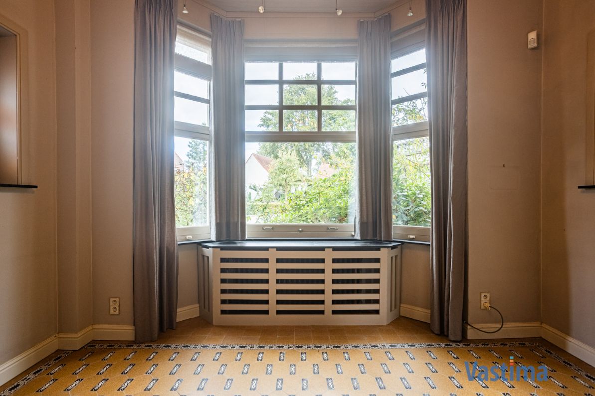 Karaktervolle villa met authentieke charme in een groene setting foto 20