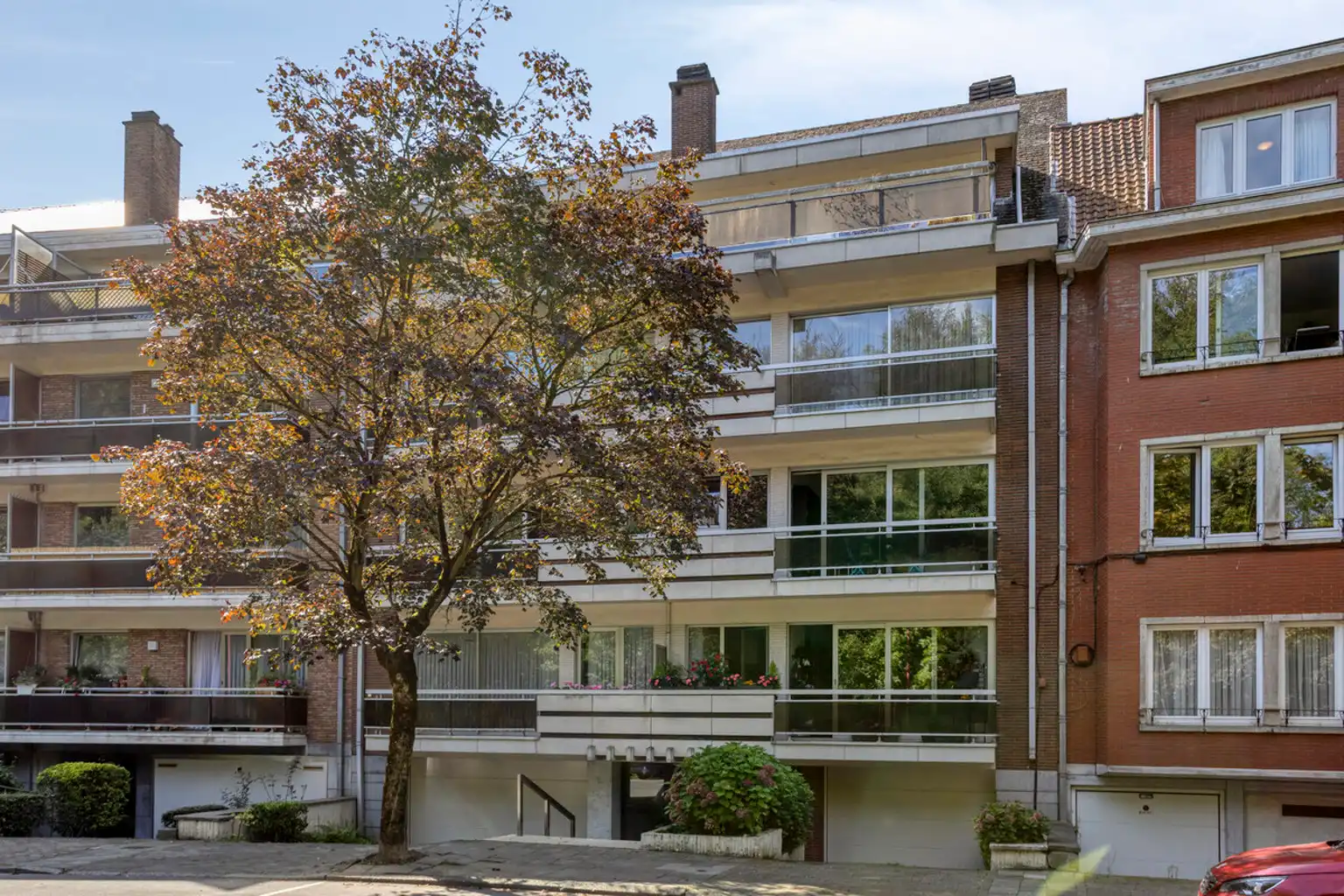 Zeer ruime duplex met 4 slaapkamers en terrassen in Jette foto 2