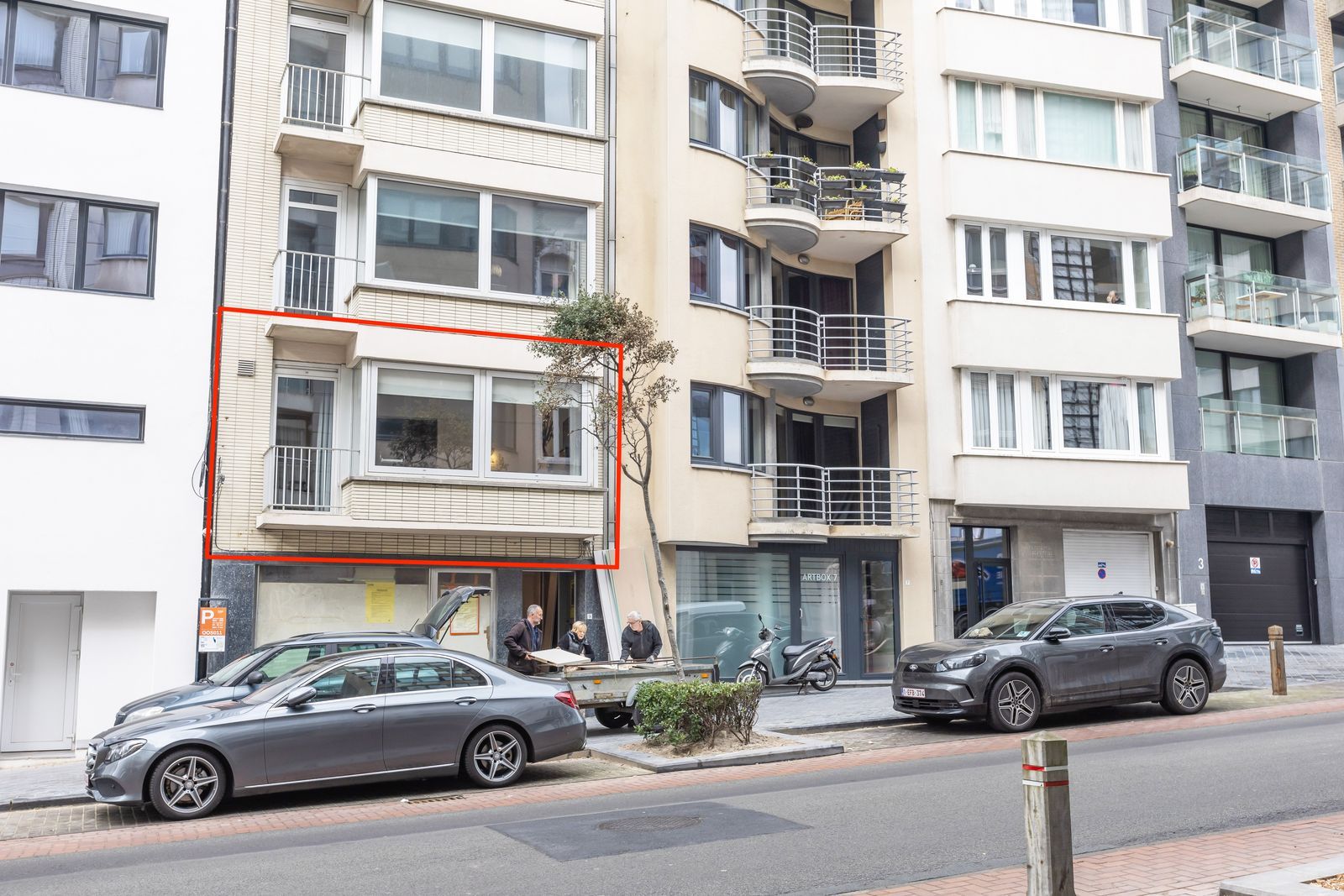 Lichtrijk appartement met 2 slaapkamers op topligging pal aan de zee foto 14