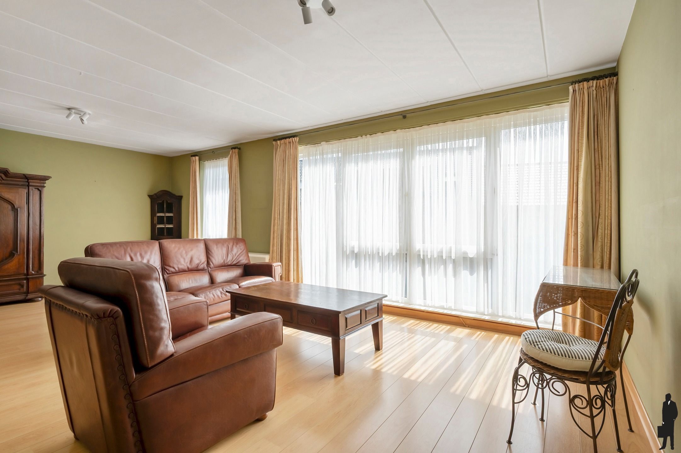 Ruim appartement met terras in het centrum van Nieuwmoer foto 8