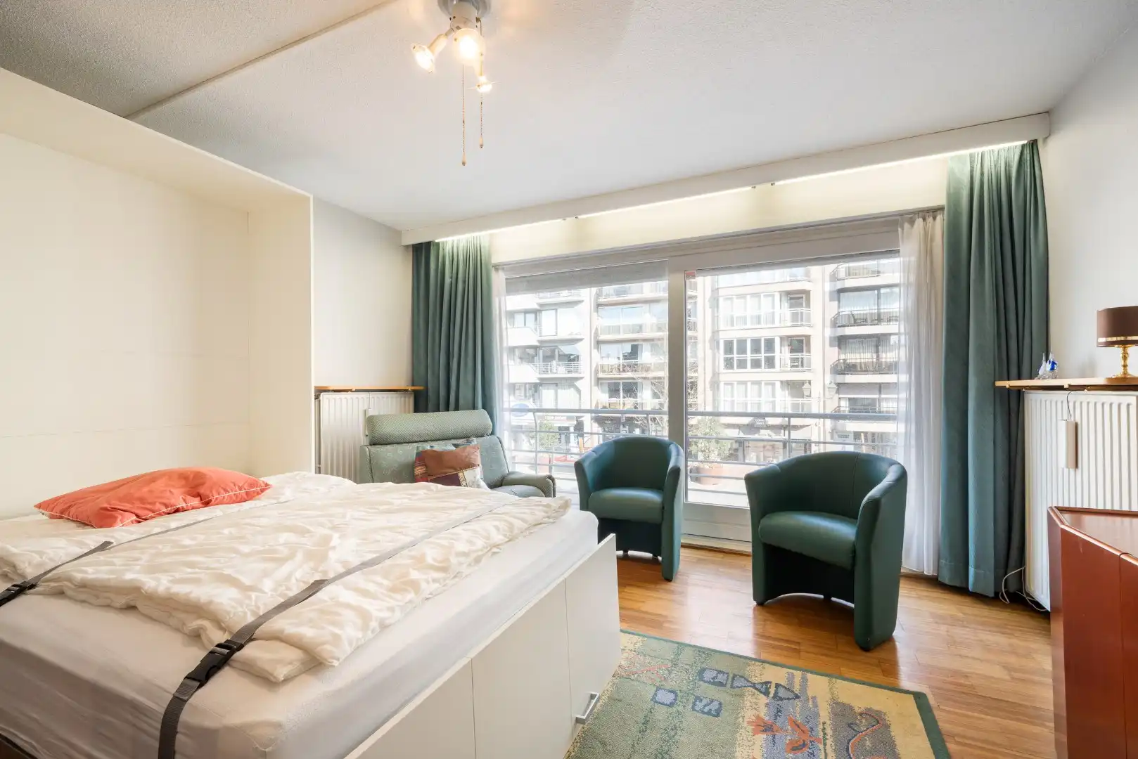 Ruime studio met terras foto 8