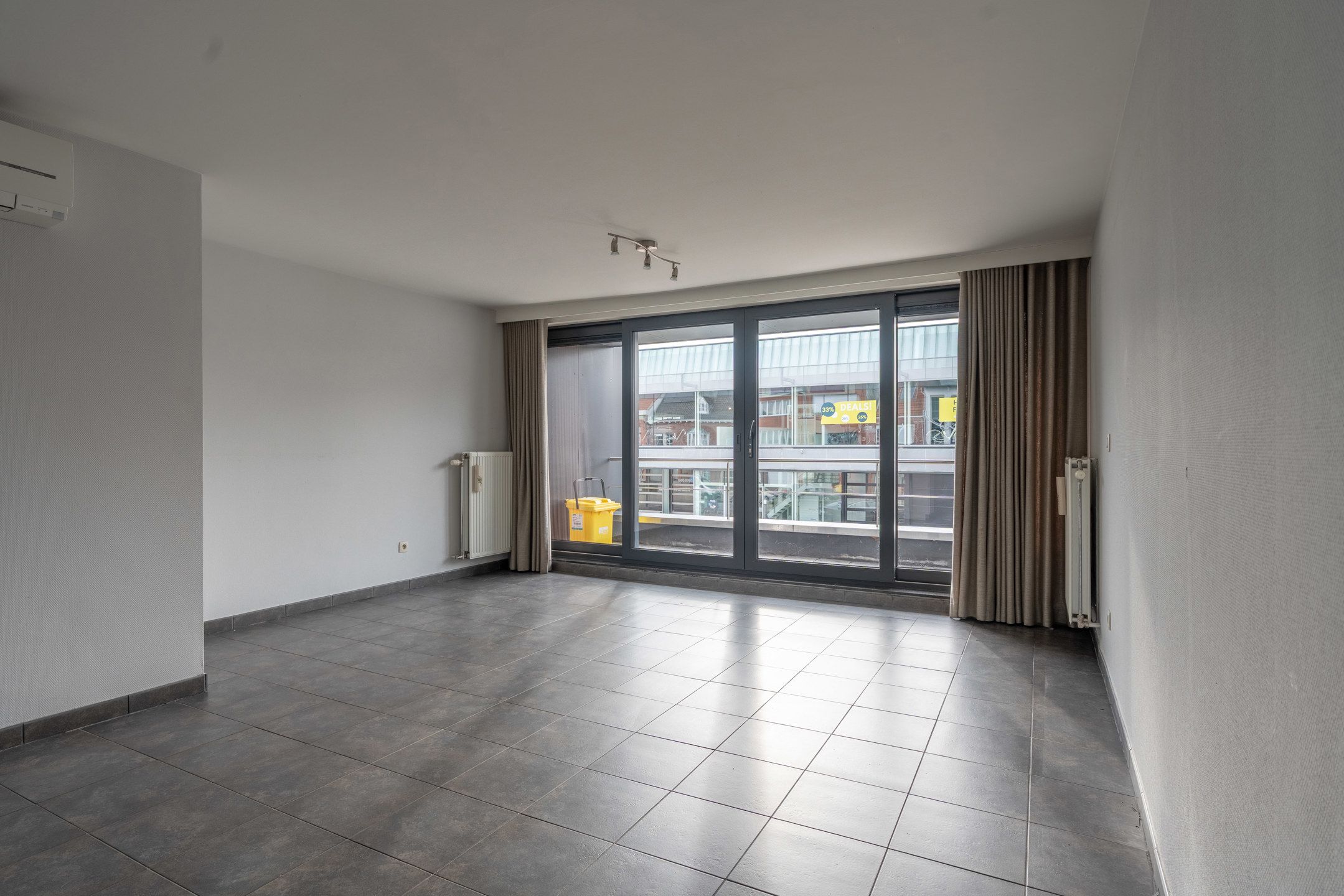 Modern 2-slaapkamer appartement met terras te Turnhout. foto 4