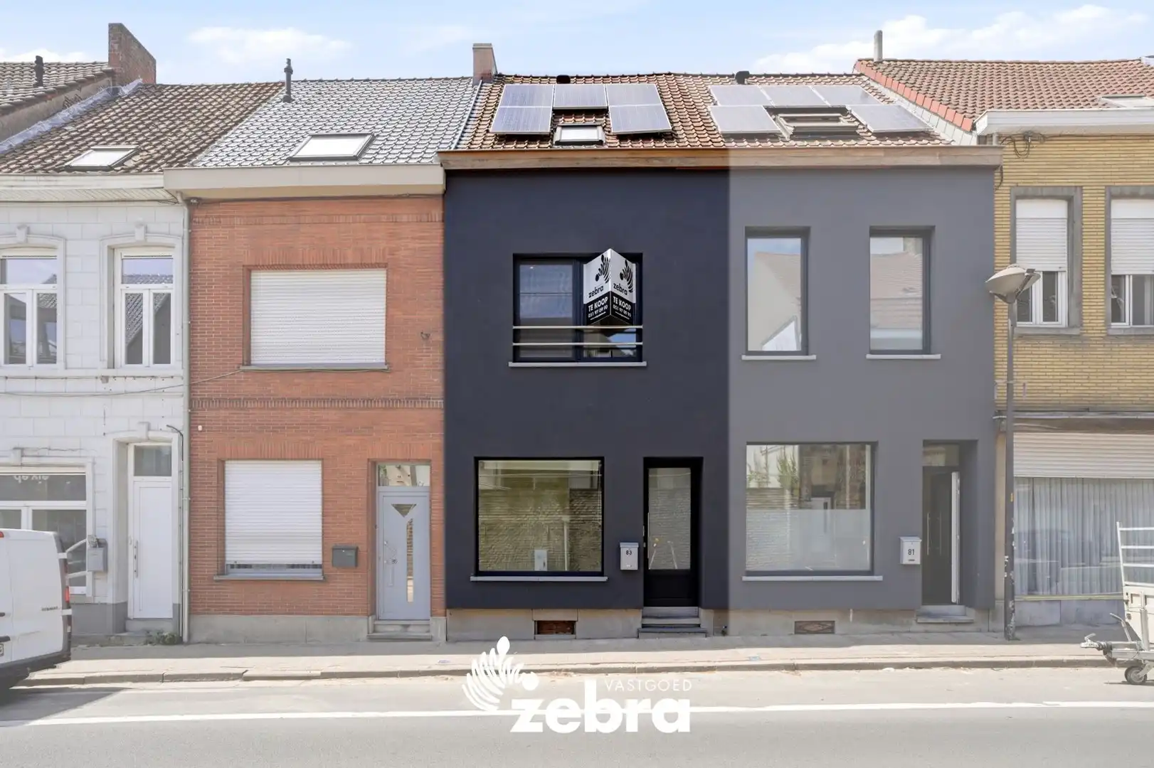 Volledig gerenoveerde woning met 3 slaapkamers, warmtepomp en zonnepanelen! foto {{pictureIndex}}