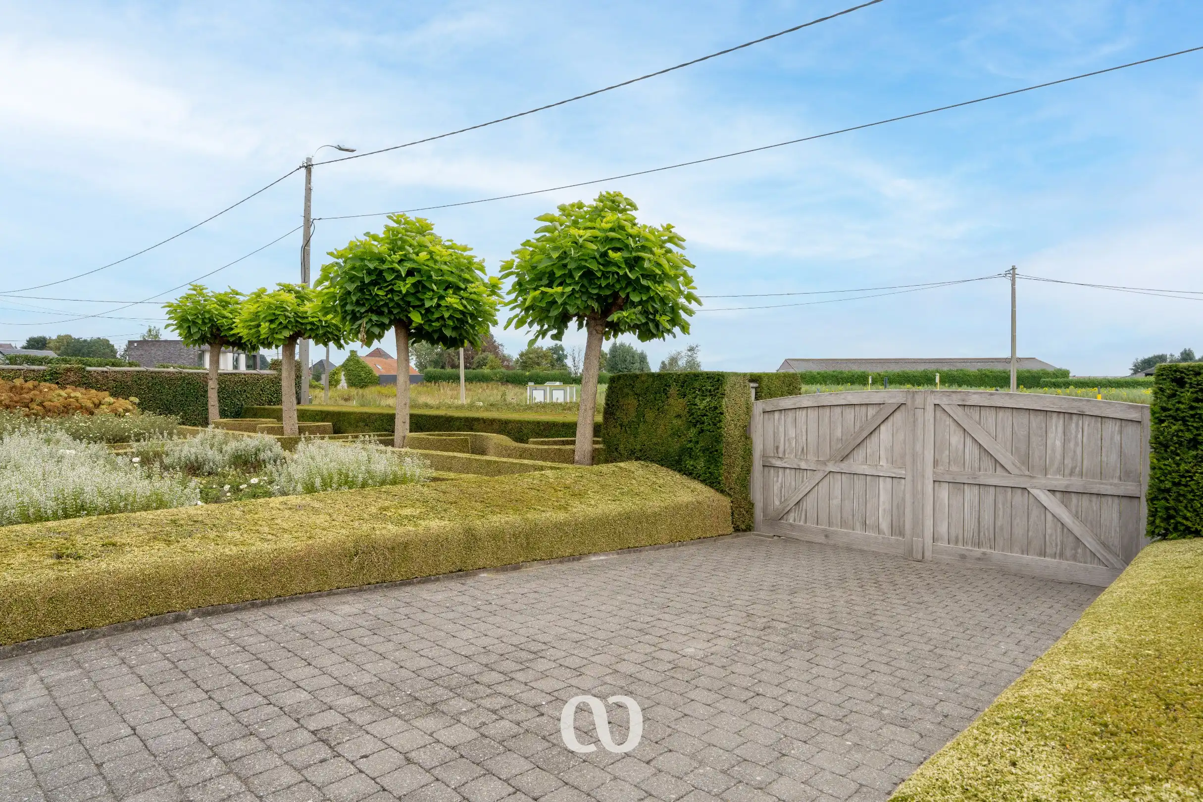 Prachtig onderhouden villa op meer dan 2.000 m² in Kaster foto 5