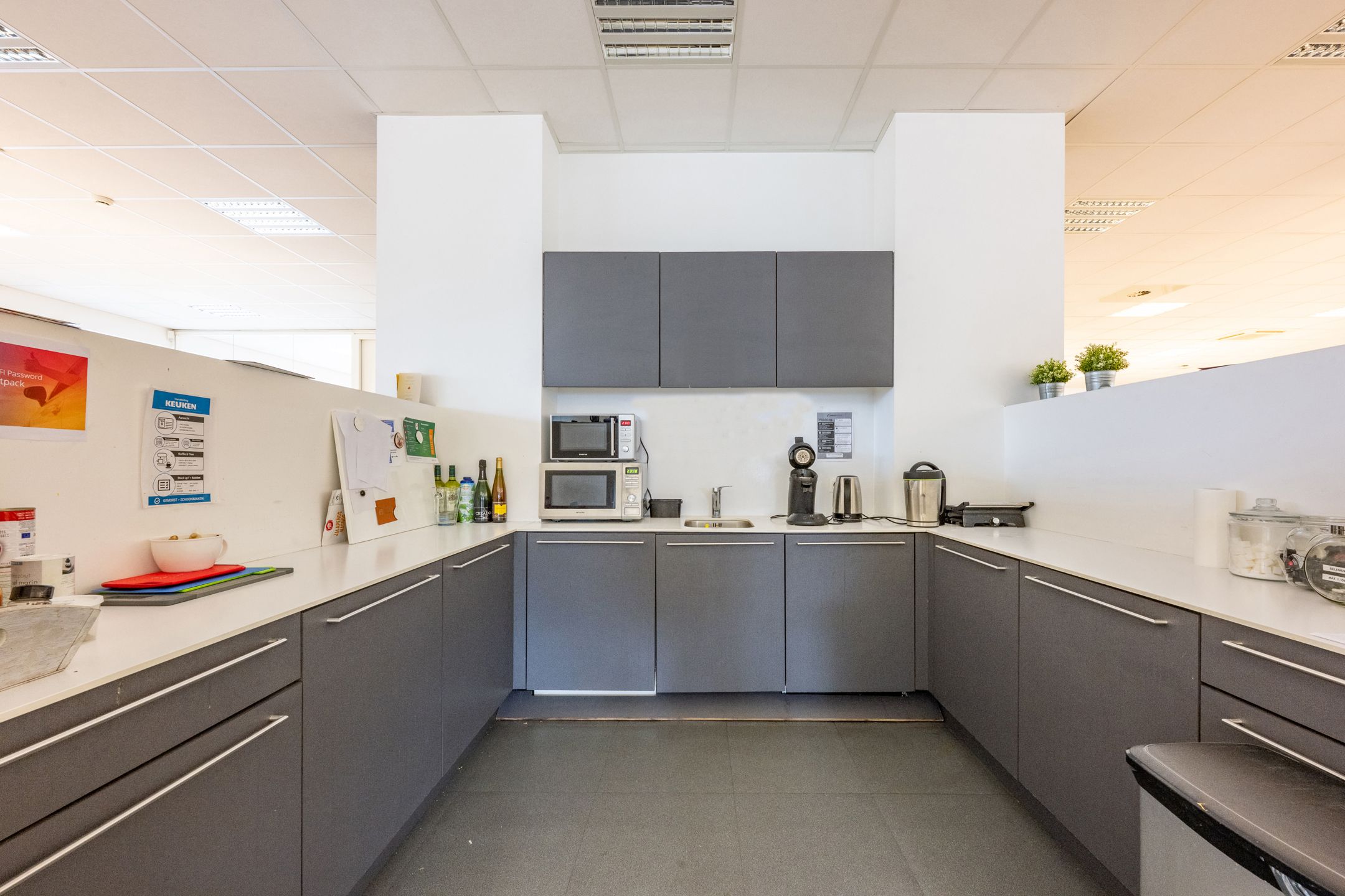 KANTOOR TE HUUR OP UITSTEKENDE LIGGING IN KAPELLEN – STARRENHOFLAAN 44 foto 27