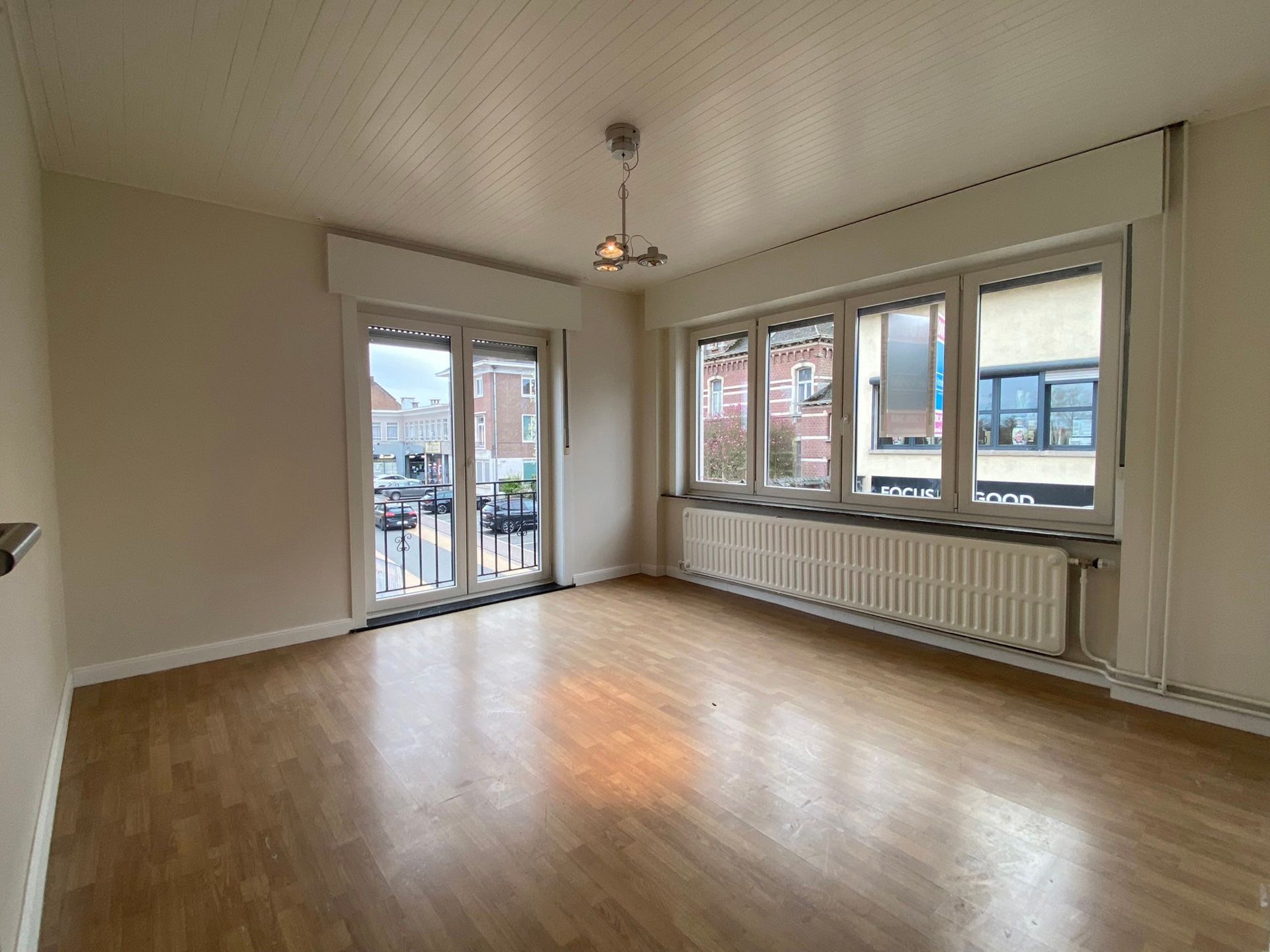 Ruime instapklare HOB met 4 slpks, tuin en garage foto 16