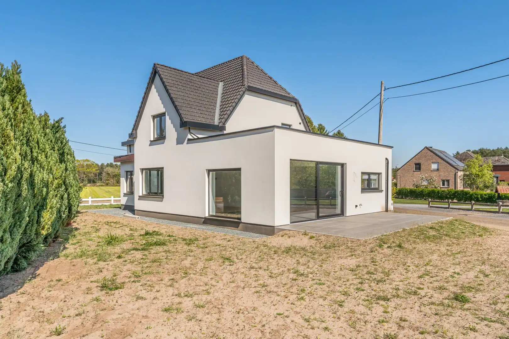 Volledig gerenoveerde gezinswoning met zonnige tuin in Testelt foto 3