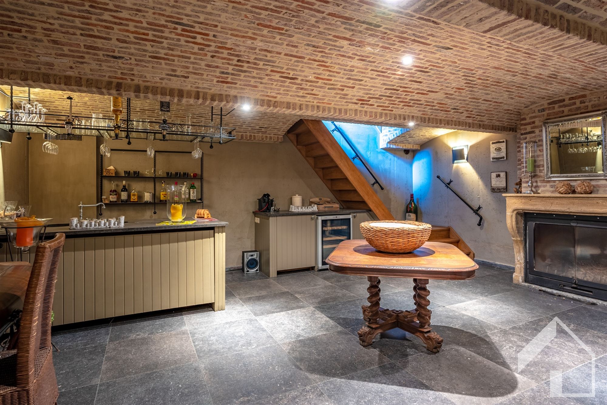 Exclusieve villa met loods, prachtige tuin en topafwerking op ruim 7.400 m²  foto 42