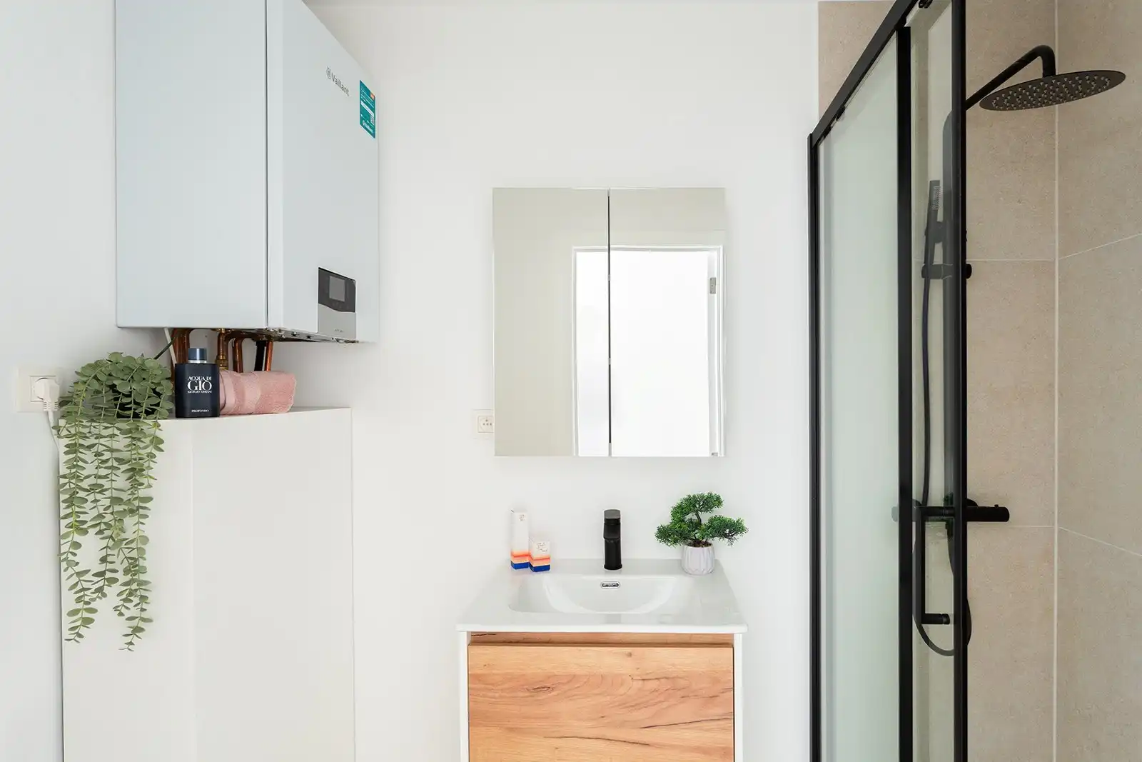 Instapklaar wonen in hartje Antwerpen-Noord foto 12