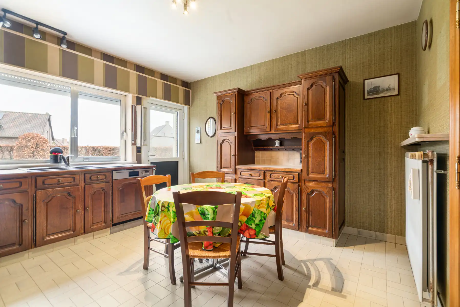 Bungalow + bouwgrond in centrum lede op 851m² foto 5