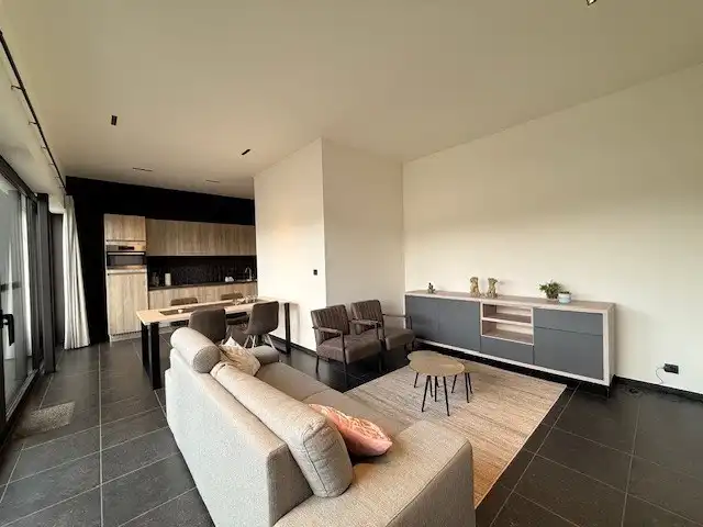 Nieuwbouwappartement met 1 slaapkamer, terras en autostandplaats te Maasmechelen. foto 8