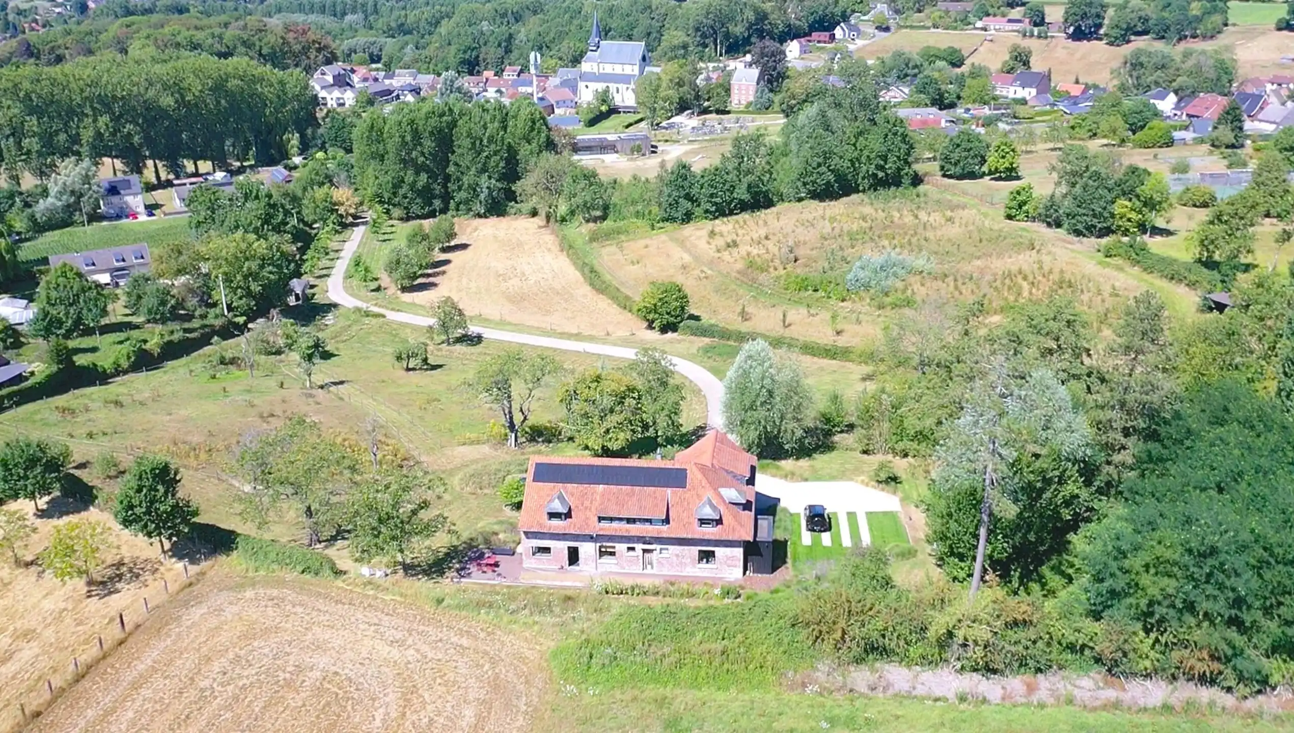 Stijlvol wonen in een uitzonderlijk groene setting foto 5