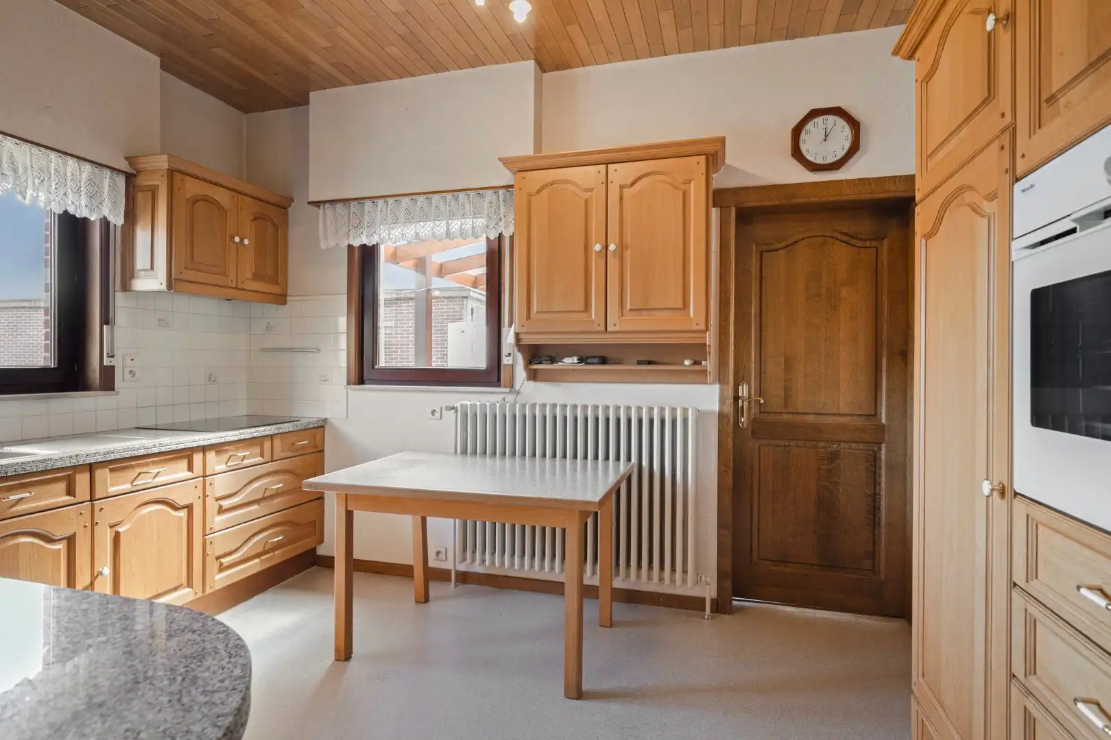 Te renoveren woning met 2 slpks (3de mogelijk) op 642 m² te Geel-Bel ! foto 9