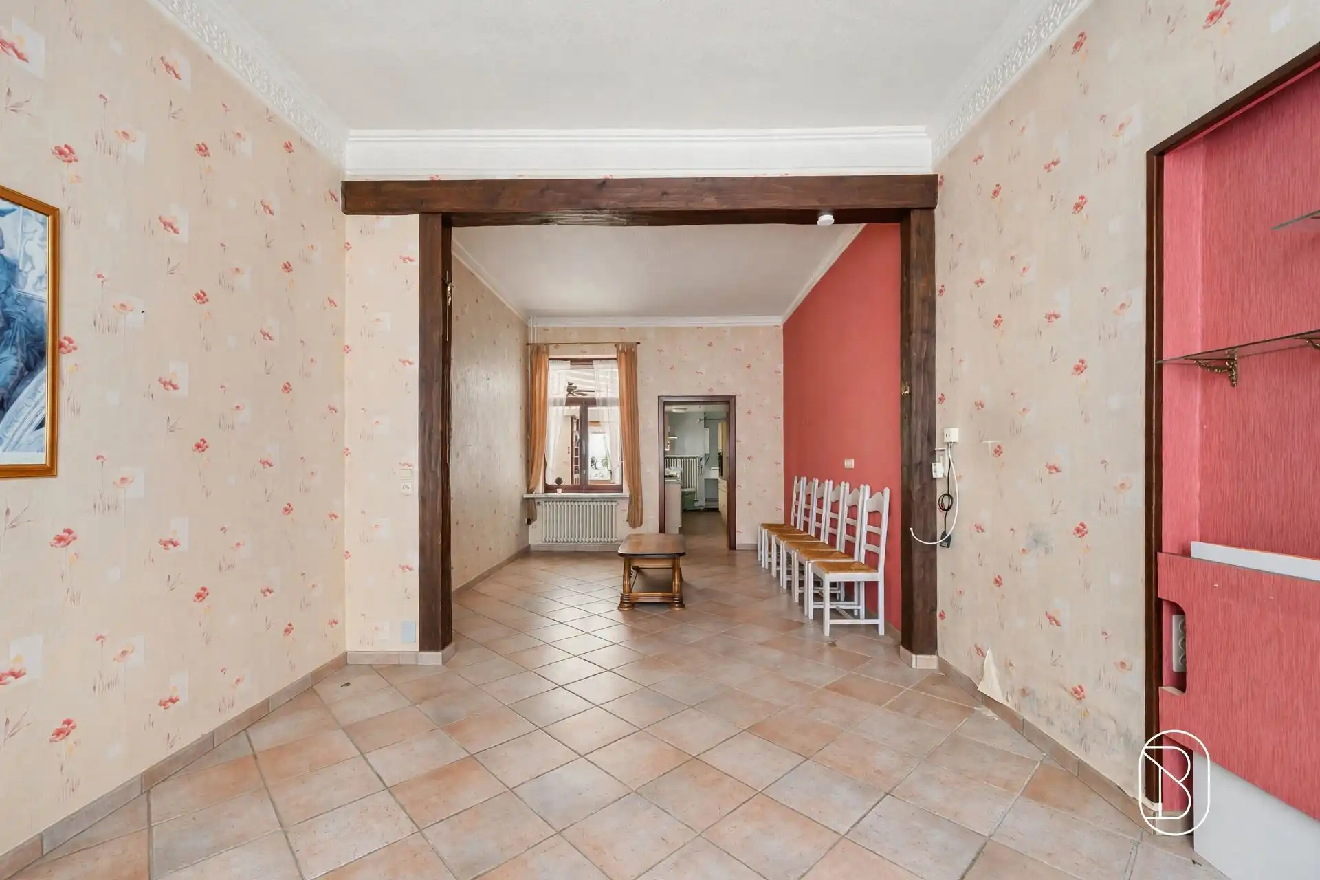 Te renoveren rijwoning met veel potentieel foto 7