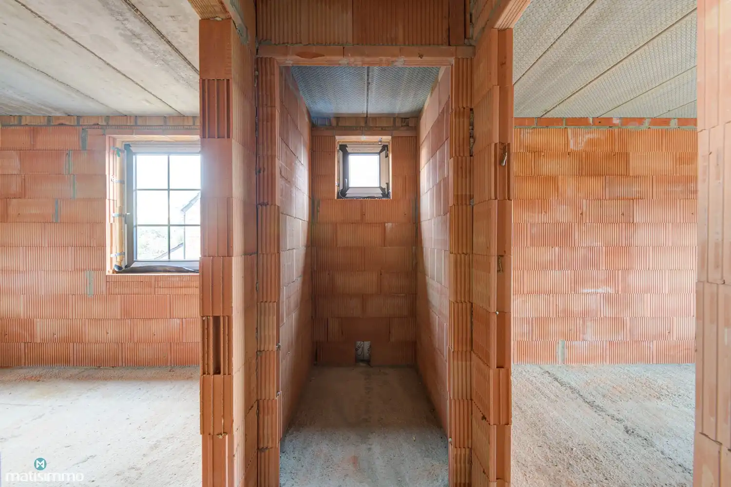 RUSTIG GELEGEN CASCO NIEUWBOUWWONING NABIJ HET GROEN TE OUDSBERGEN foto 15