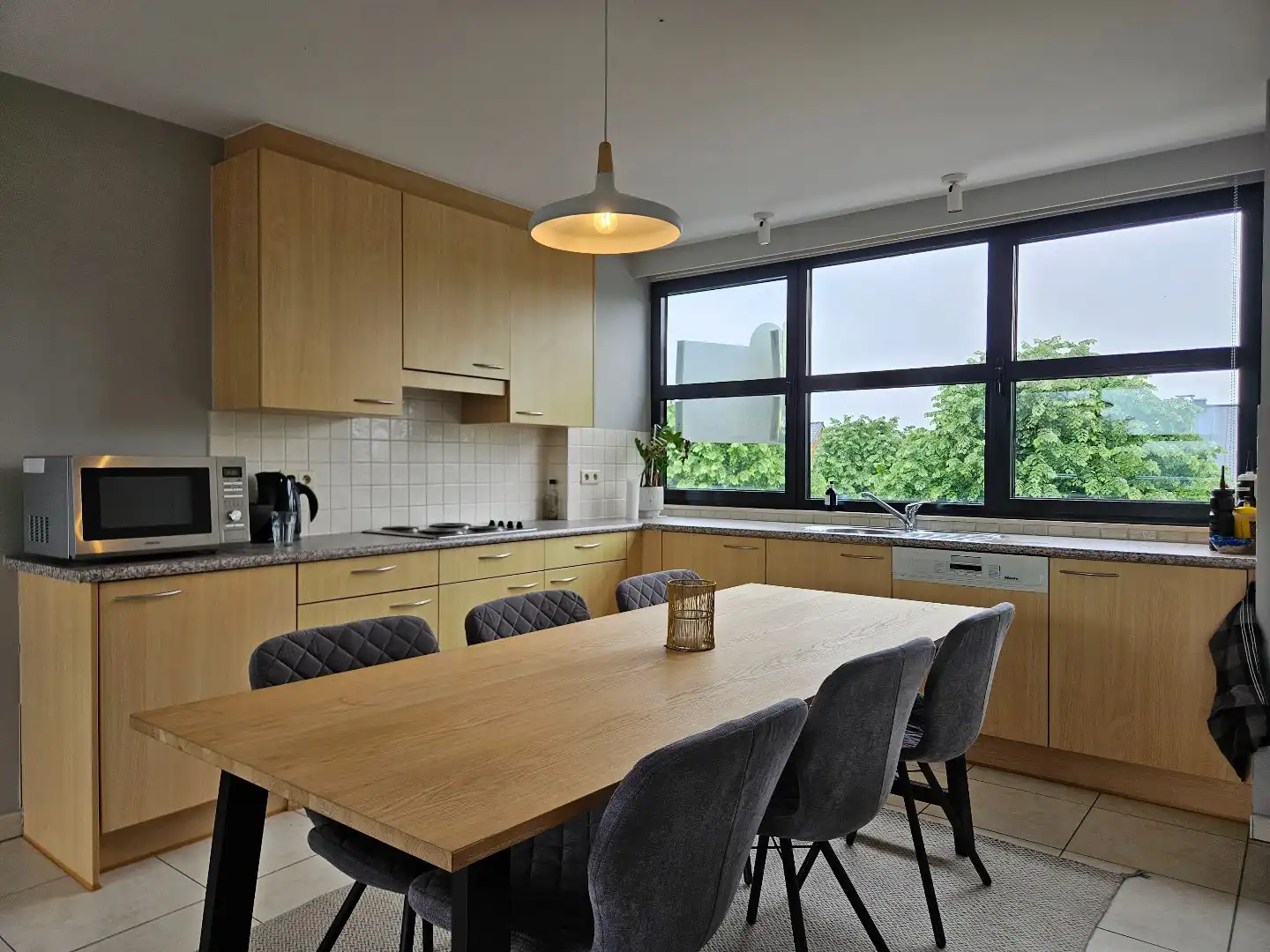 Dakappartement met 2 slaapkamers in het centrum van OLV-Olen! foto 4