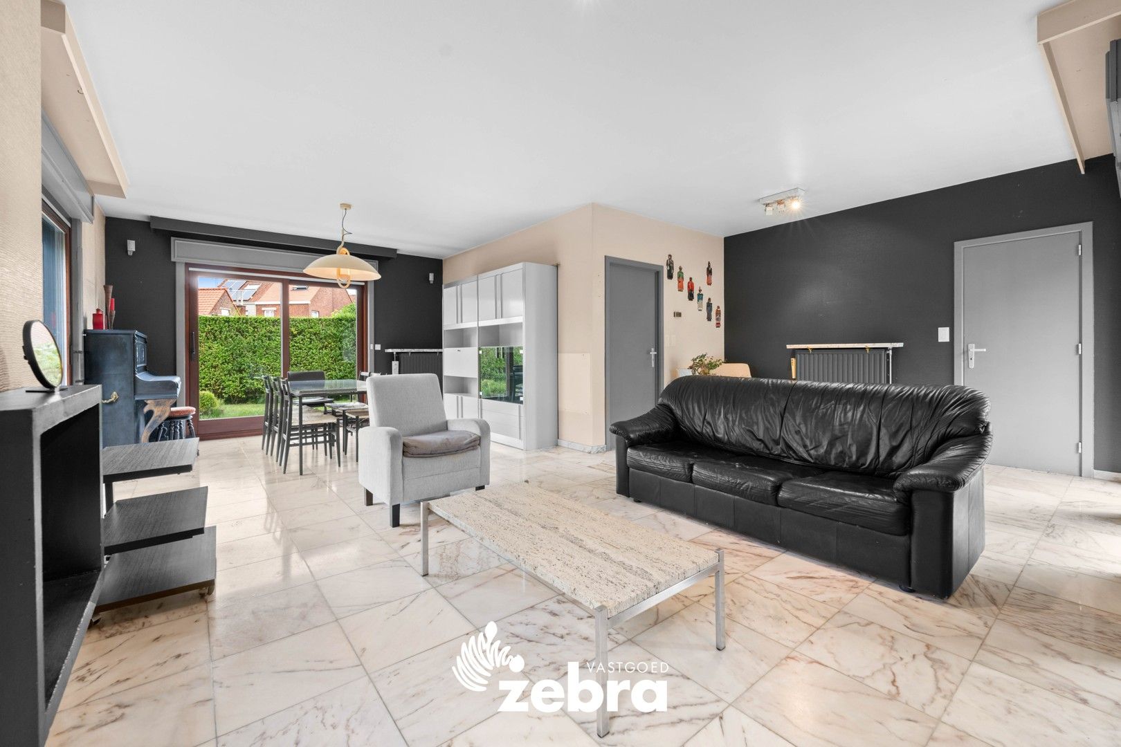 Op te frissen alleenstaande woning met vier of meer slaapkamers & garage te Roeselare! foto 10