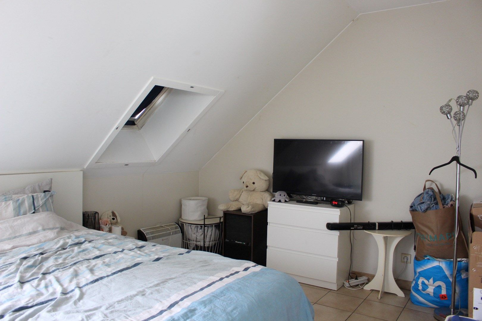 Appartement op de 2de verdieping met 1slaapkamer en garage. foto 8