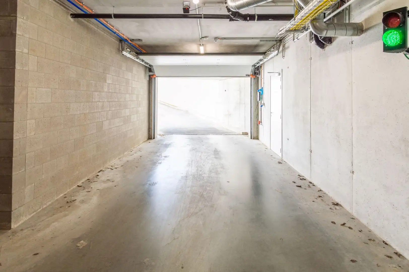 !!! OPTIE !!! Een binnenstaanplaats nabij het centrum! foto 2