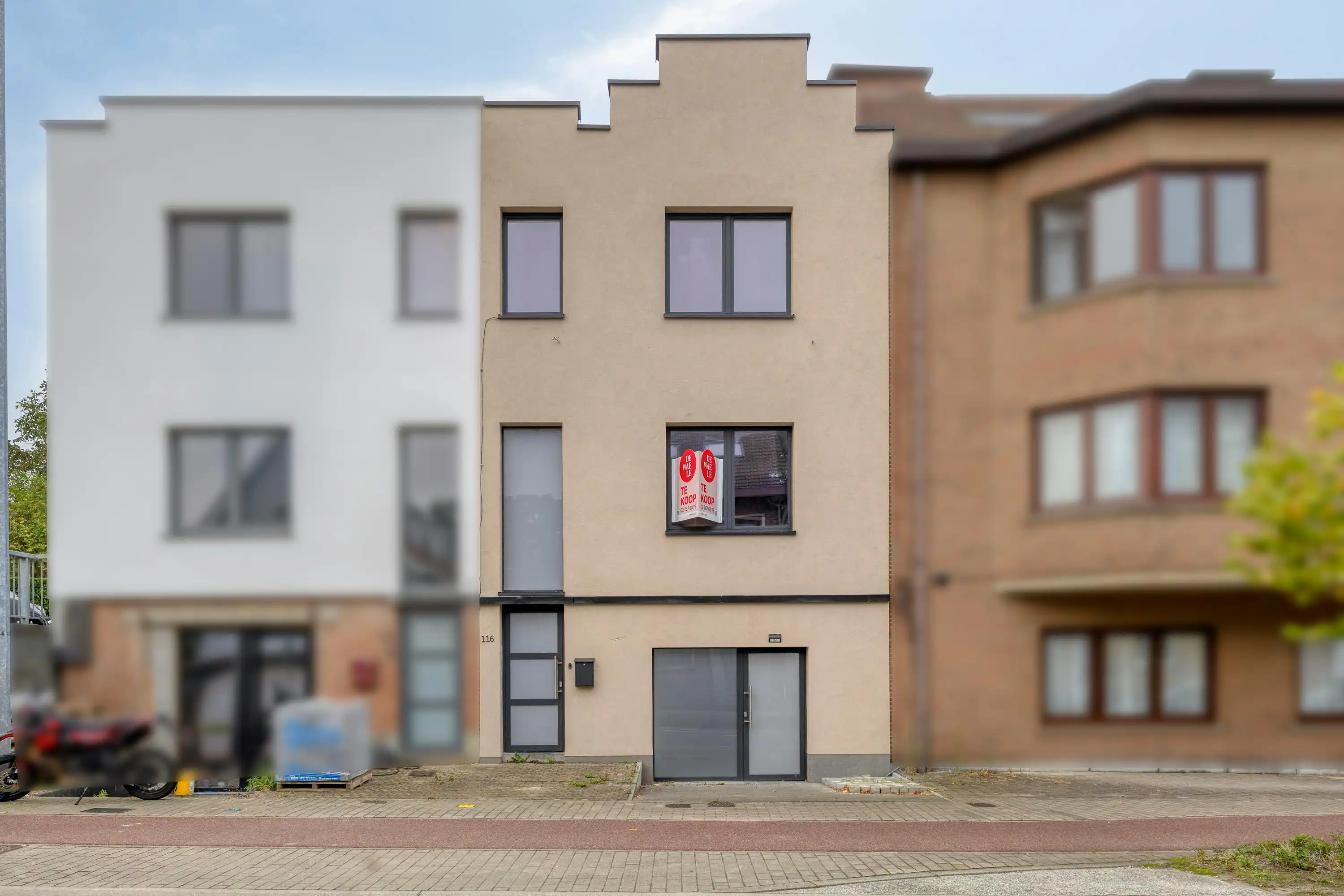 Instapsklare eengezinswoning in het centrum van Grimbergen! foto {{pictureIndex}}
